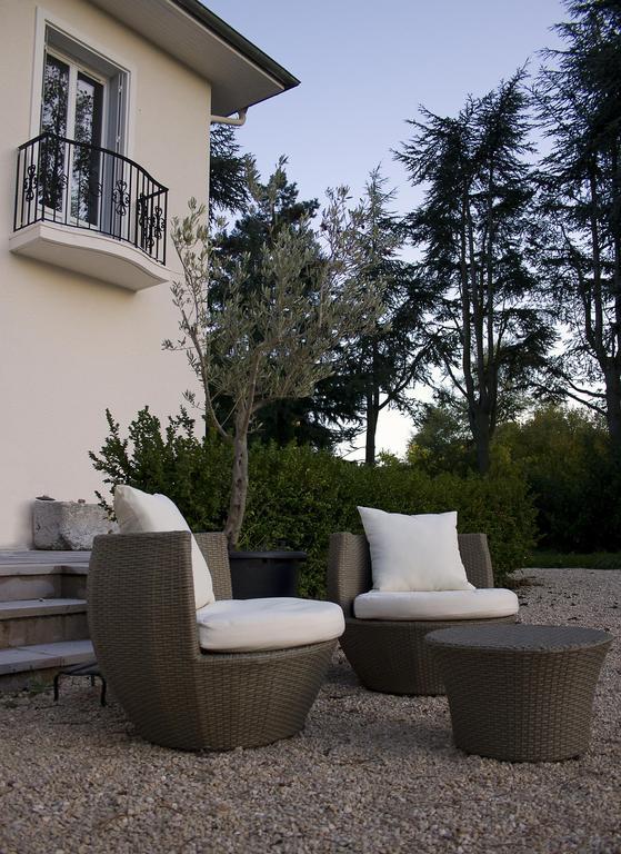 La Maison De Roussille Bed and Breakfast Francheville  Exterior foto